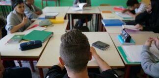 Arrestato ex professore nel potentino per violenza sessuale su alunno minorenne