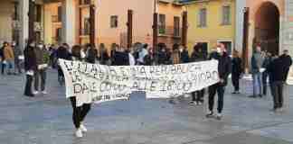 Dpcm: nel centro storico di Potenza una protesta pacifica